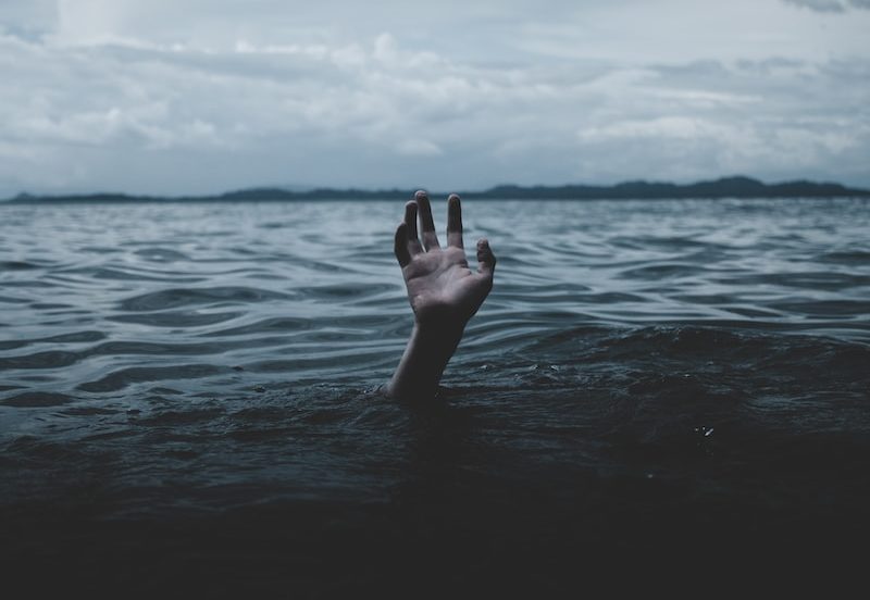 a person drowns underwater